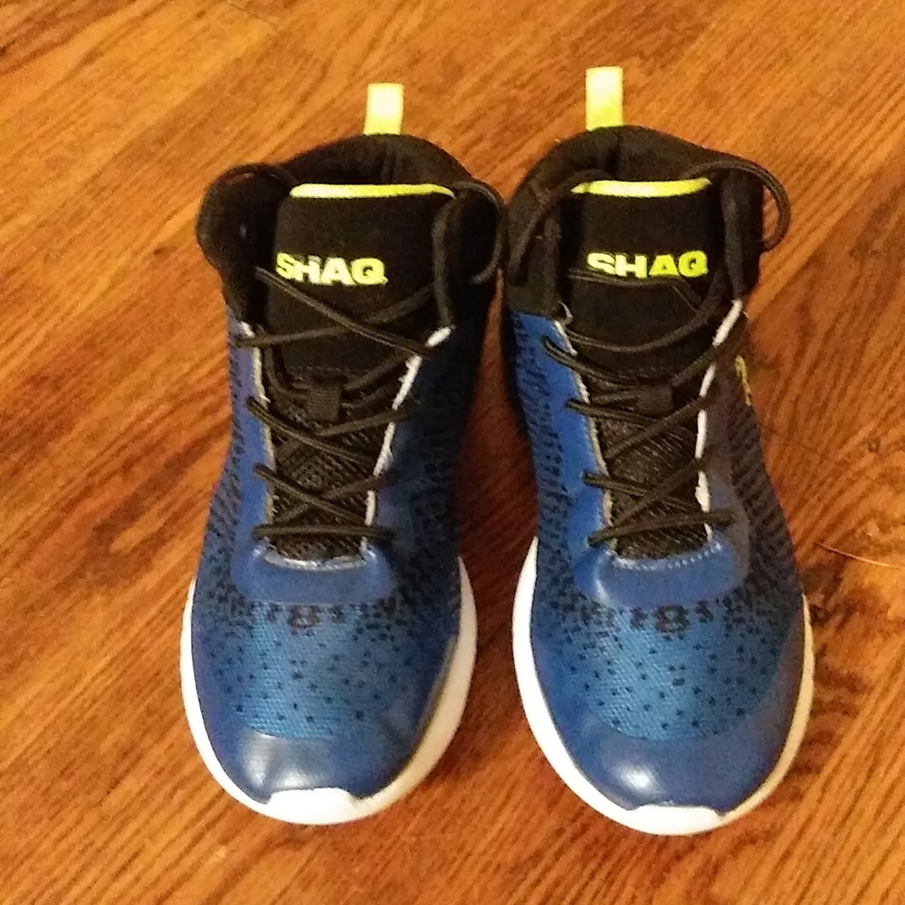 Shaq sneaker